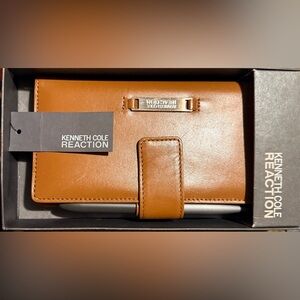 Kenneth Cole Reaction Brown Leather Clutch